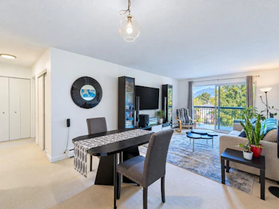 312-2320 Trinity Street - 3
