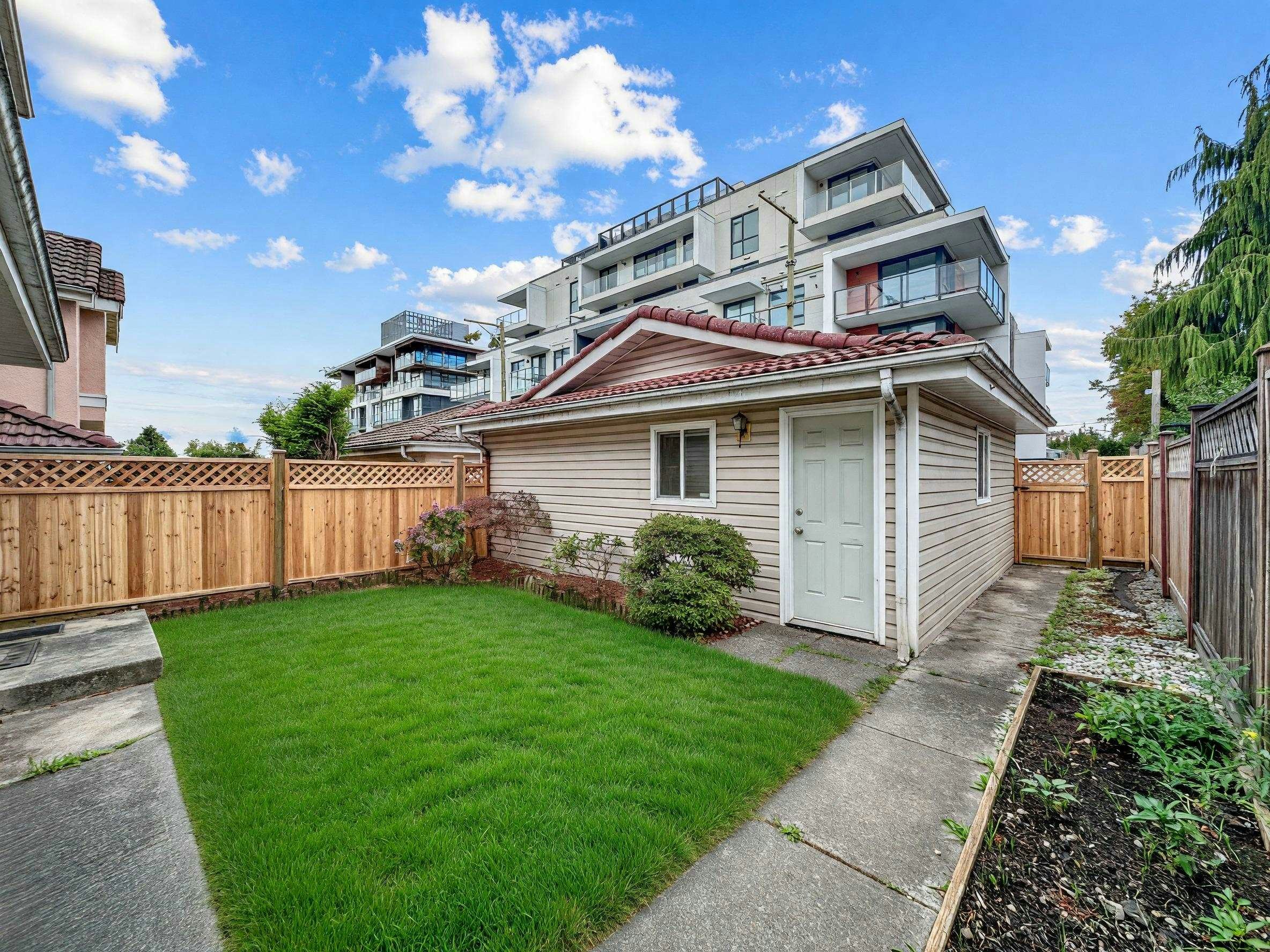 8377 Shaughnessy Street, Vancouver, BC, V6P 3Y1 - 16