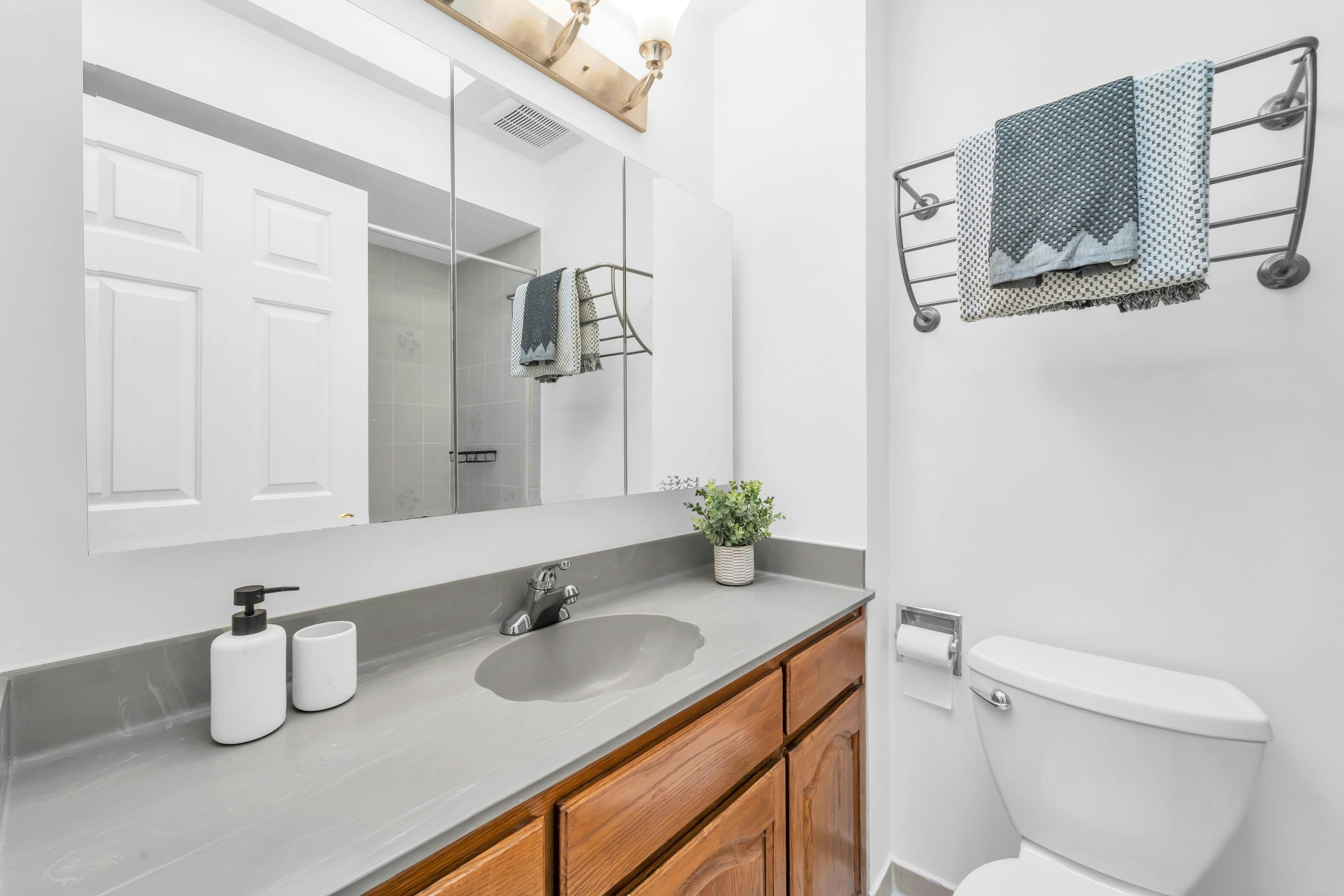 8377 Shaughnessy Street, Vancouver, BC, V6P 3Y1 - 14