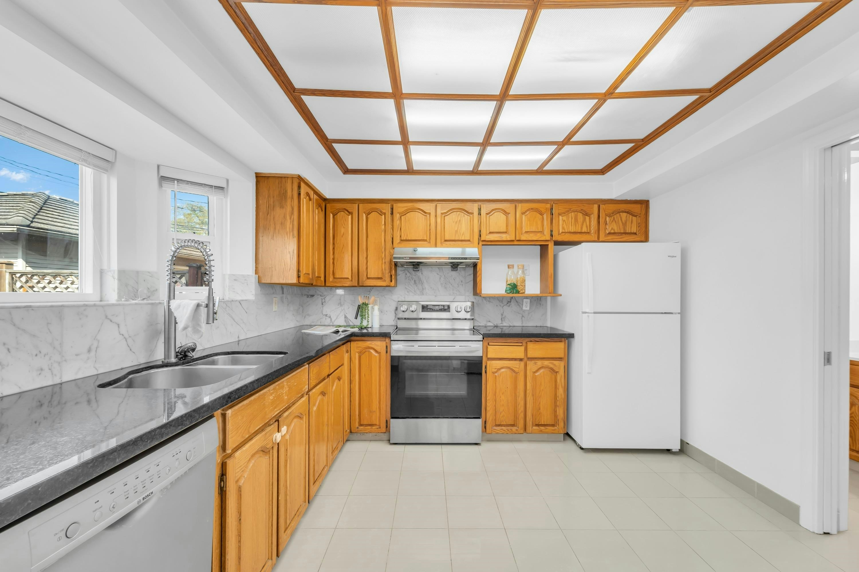 8377 Shaughnessy Street, Vancouver, BC, V6P 3Y1 - 5