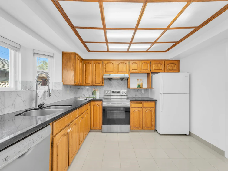 8377 Shaughnessy Street, Vancouver, BC, V6P 3Y1 - 5