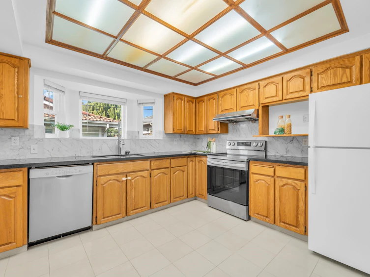 8377 Shaughnessy Street, Vancouver, BC, V6P 3Y1 - 4
