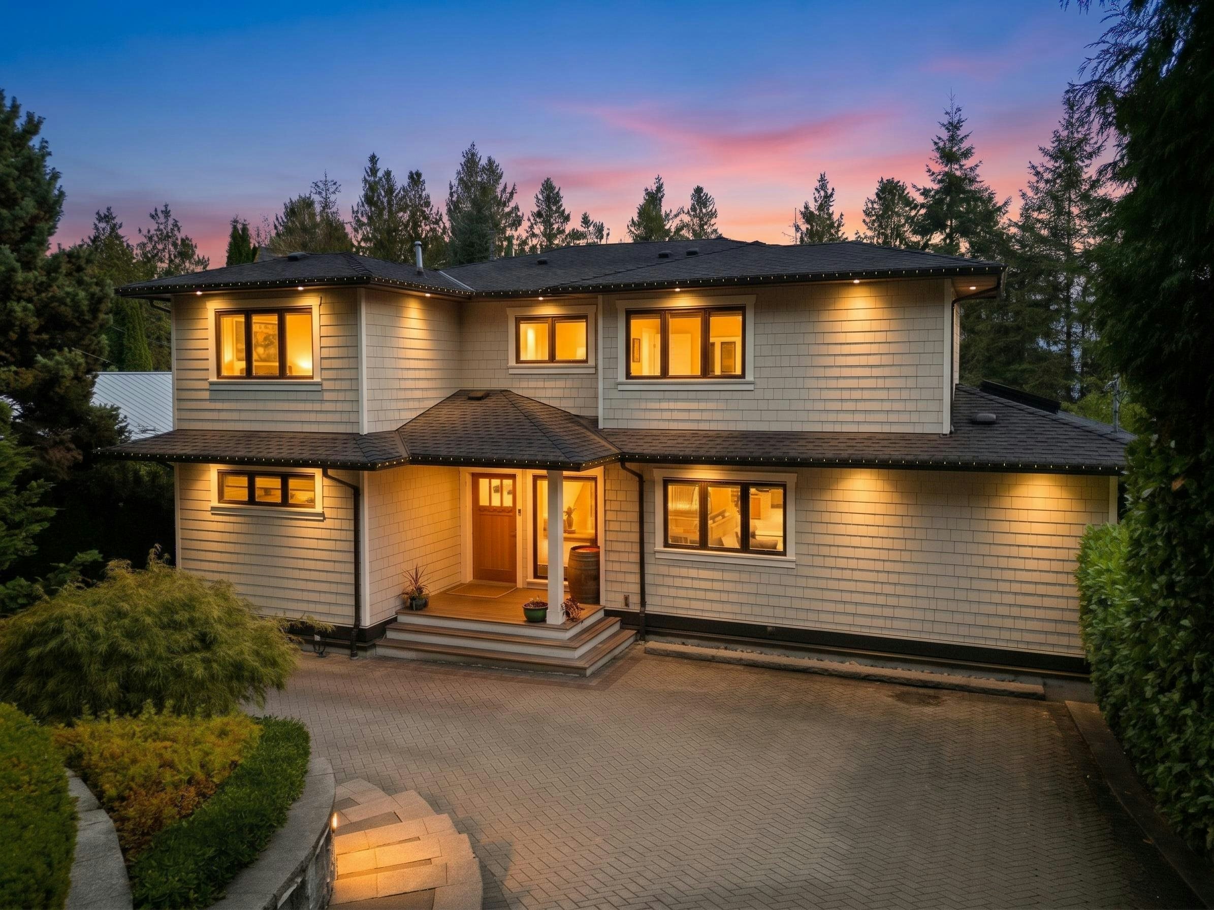 540 Brand Street, North Vancouver, BC, V7N 1G1