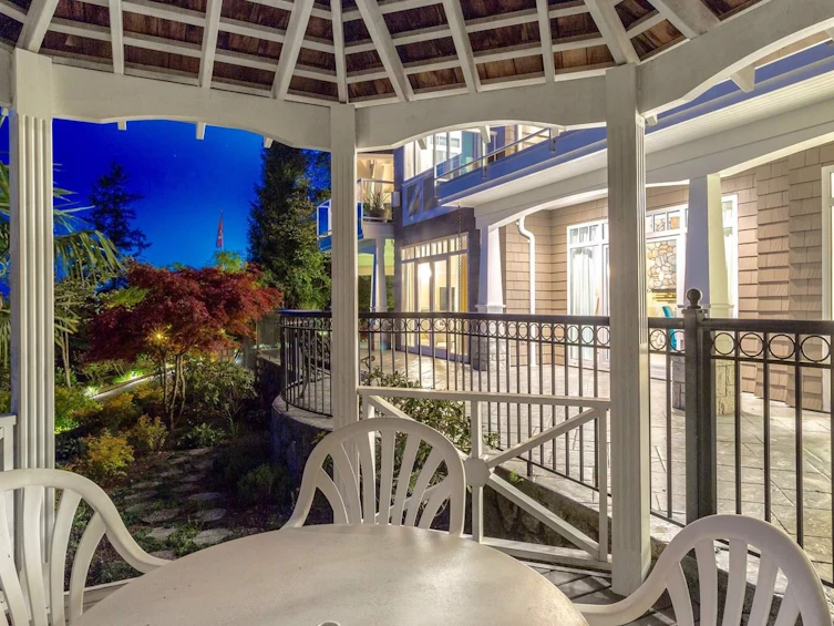 3395 Thompson Crescent, West Vancouver, BC, V7V 3E9 - 17