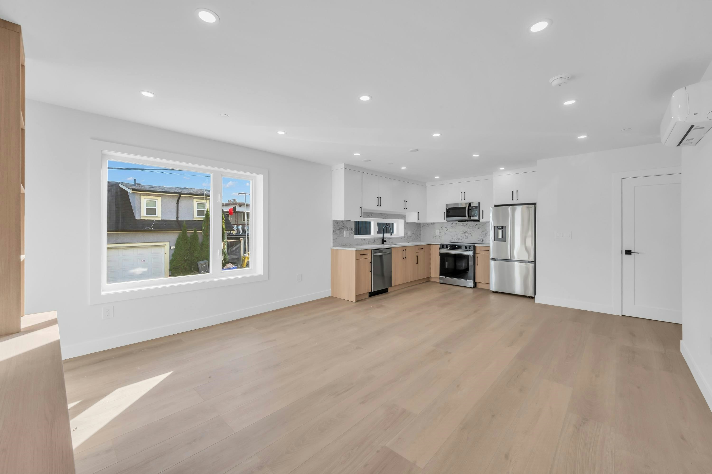 3036 E 5th Avenue, Vancouver, BC, V5M 1N8 - 11