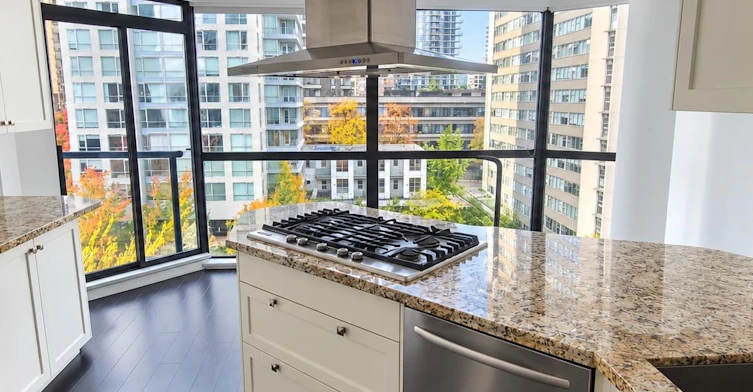 501-1415 W Georgia Street, Vancouver, BC, V6G 3C8 - 2
