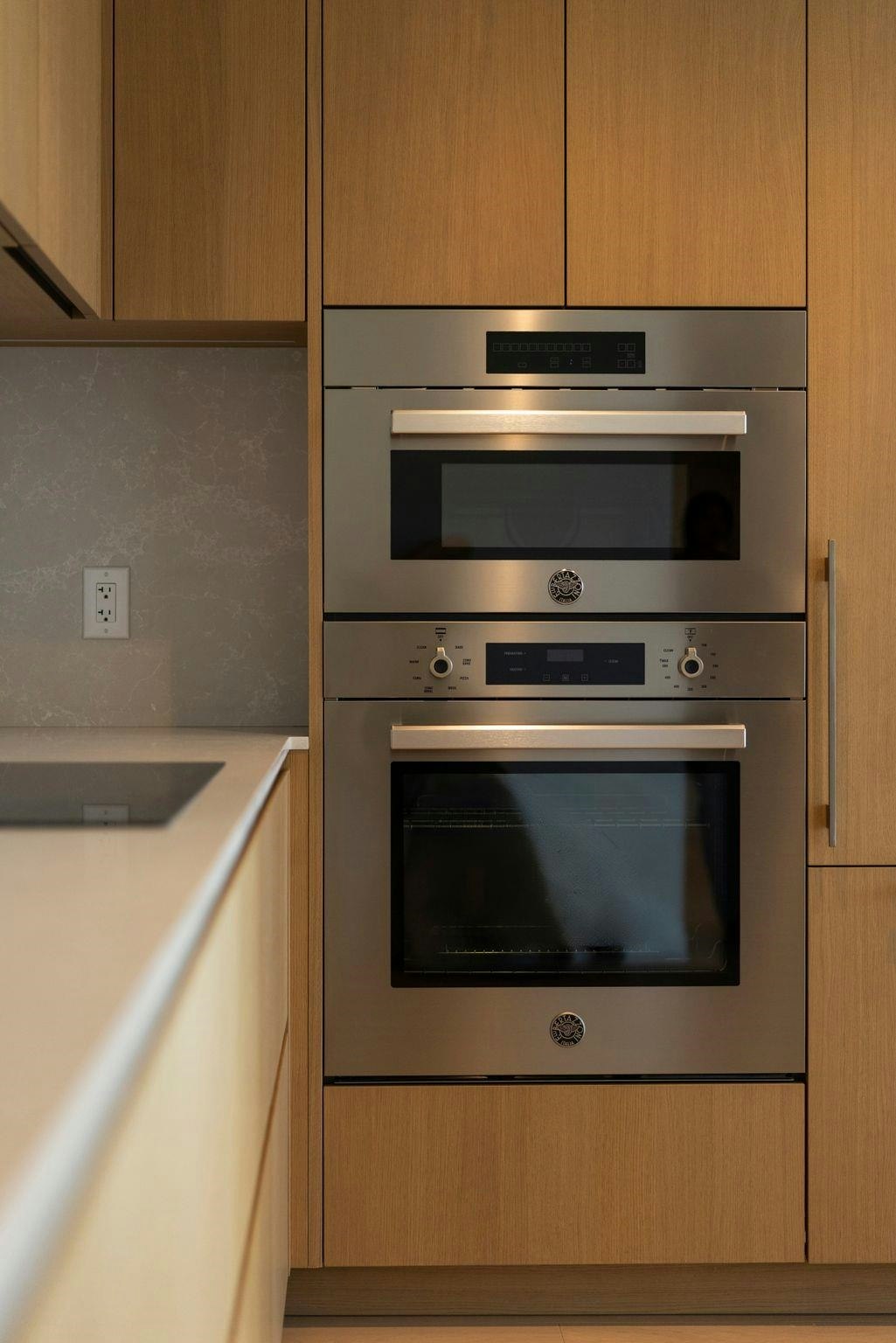 702-1530 W 6th Avenue, Vancouver, BC, V6J 0J9 - 7