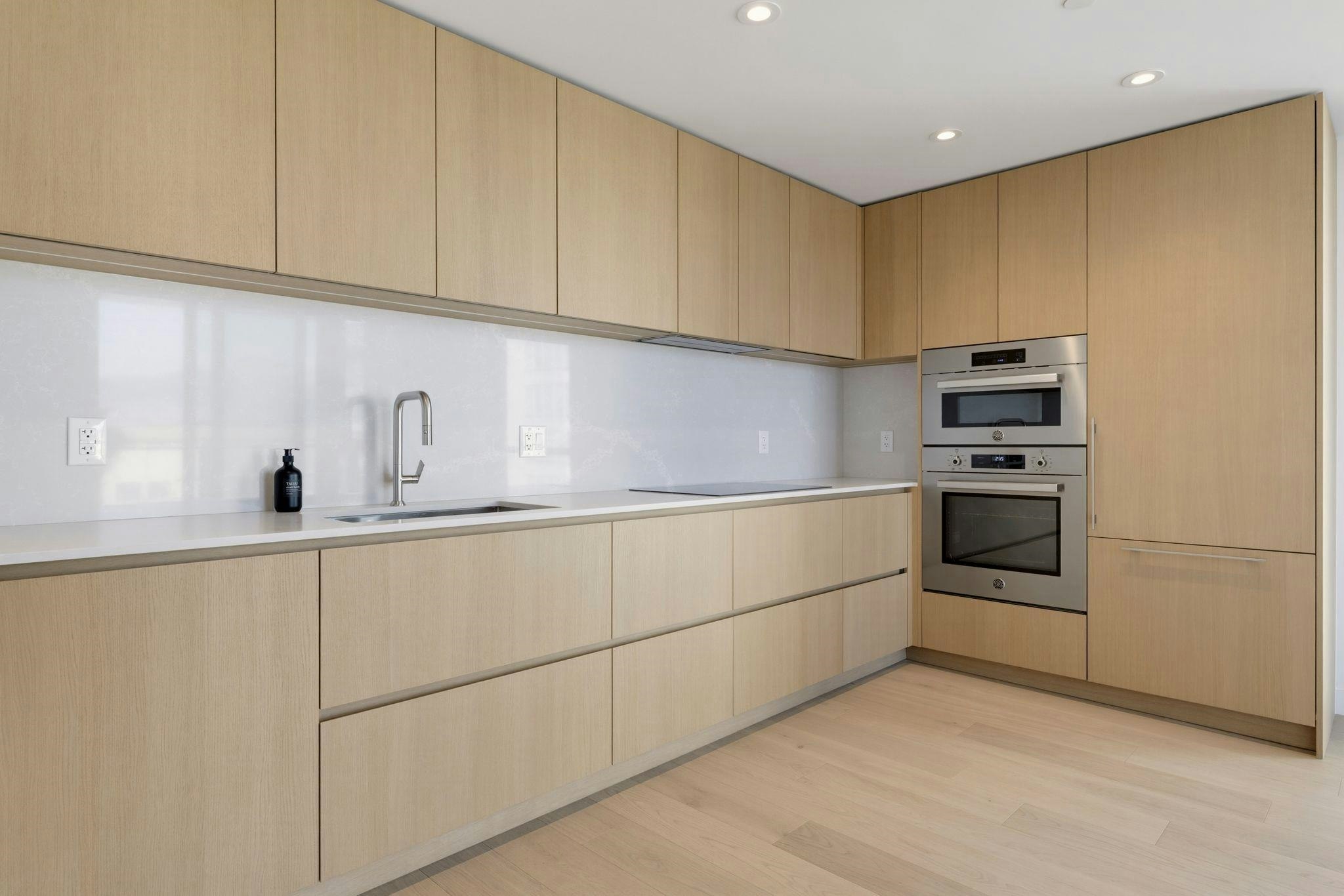 702-1530 W 6th Avenue - 5