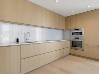 702-1530 W 6th Avenue - 5