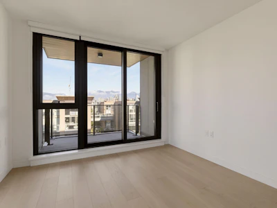 702-1530 W 6th Avenue - 3