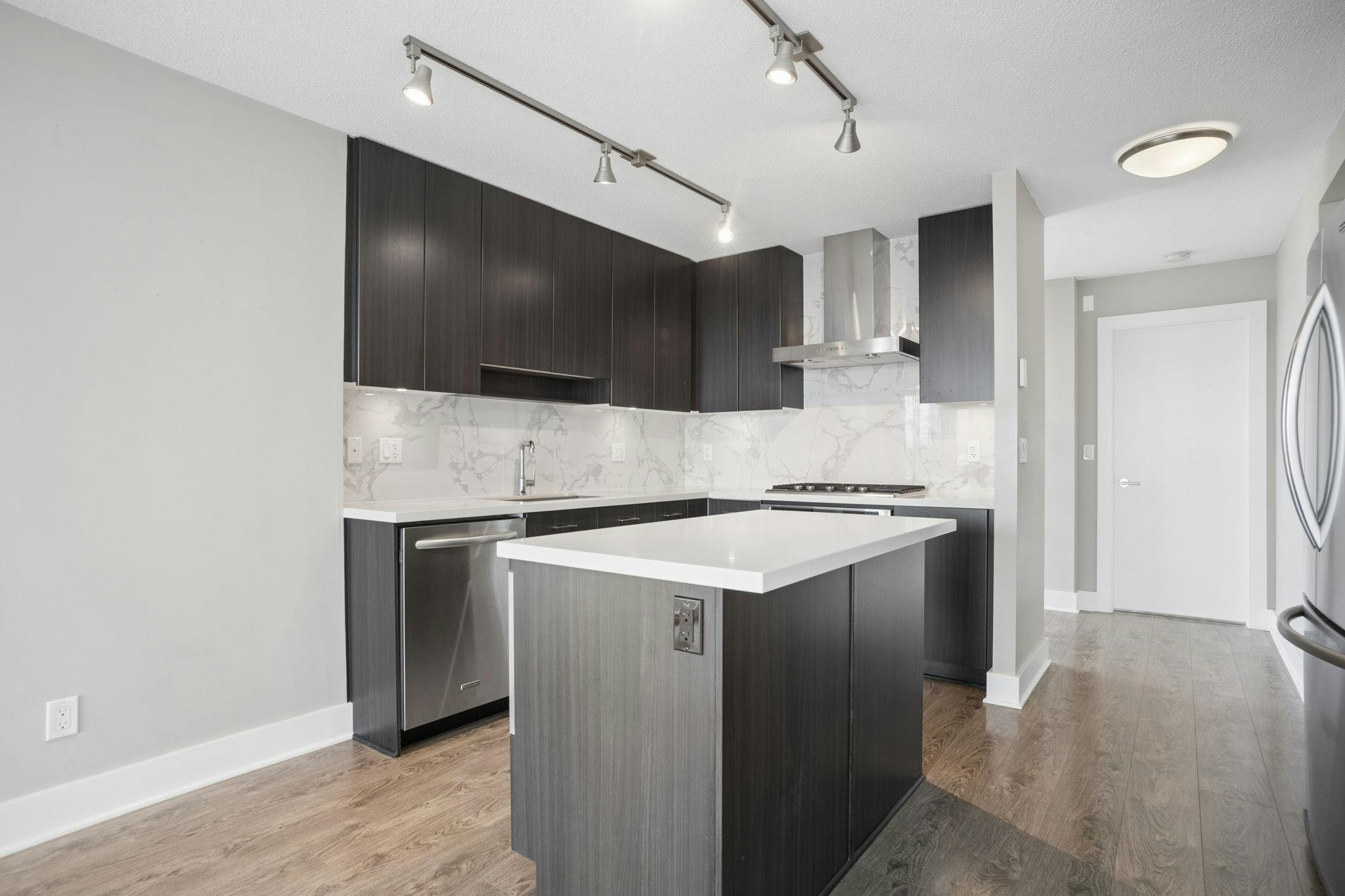 801-4189 Halifax Street - 5