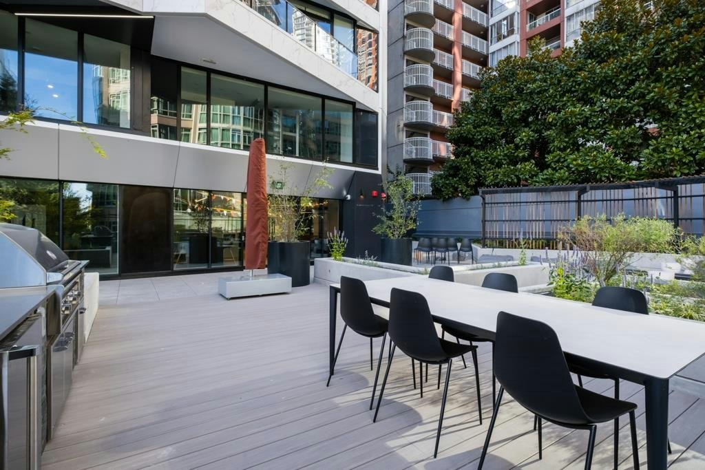 908-889 Pacific Street, Vancouver, BC, V6Z 1X3 - 8