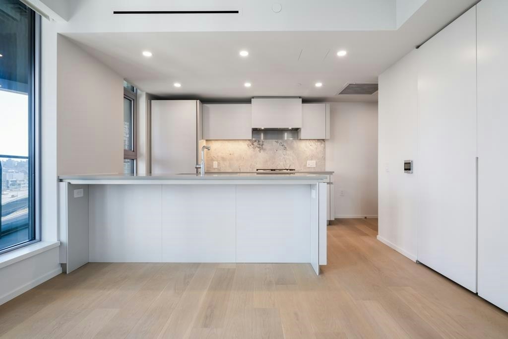 908-889 Pacific Street, Vancouver, BC, V6Z 1X3 - 16