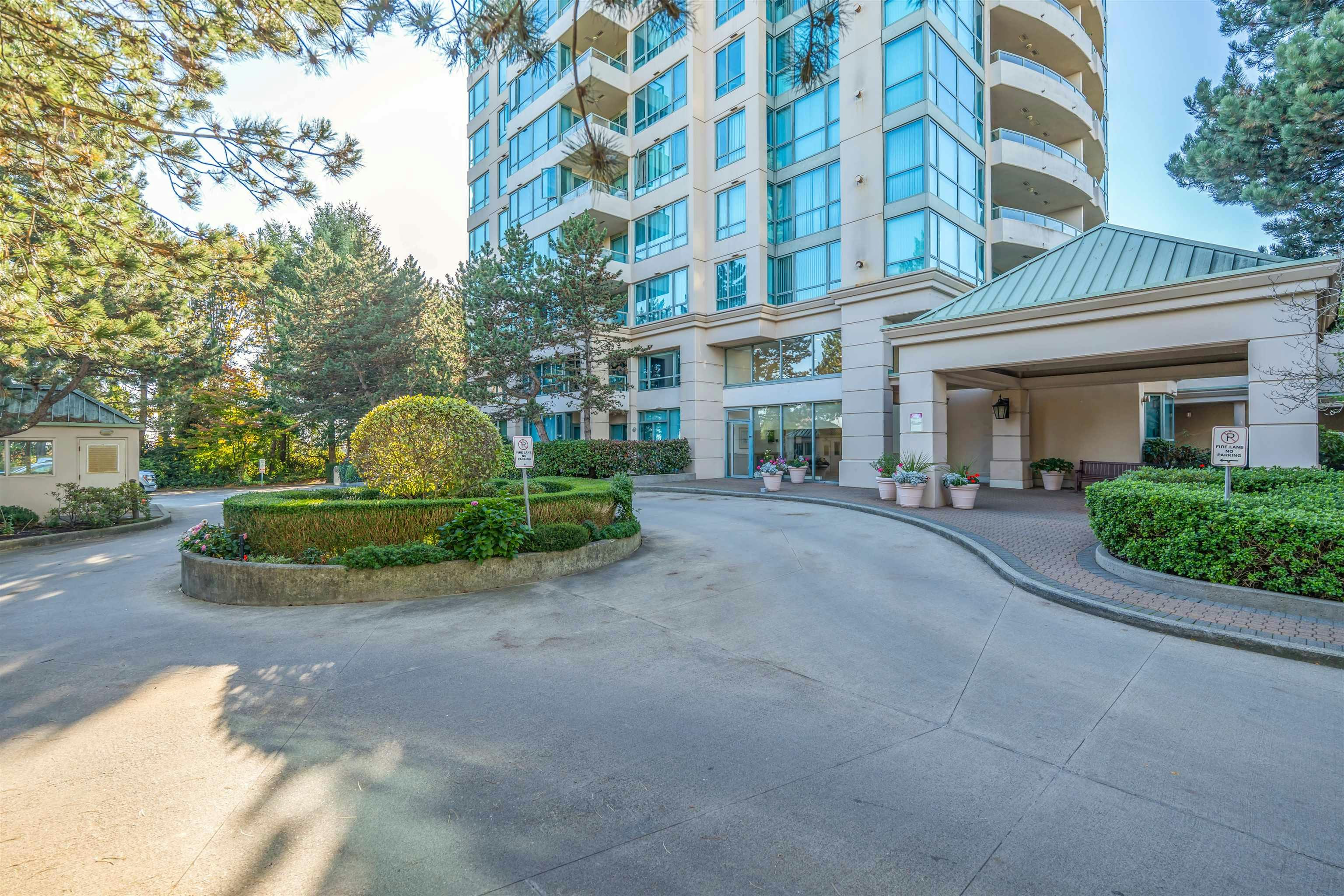 1405-6622 Southoaks Crescent - 2