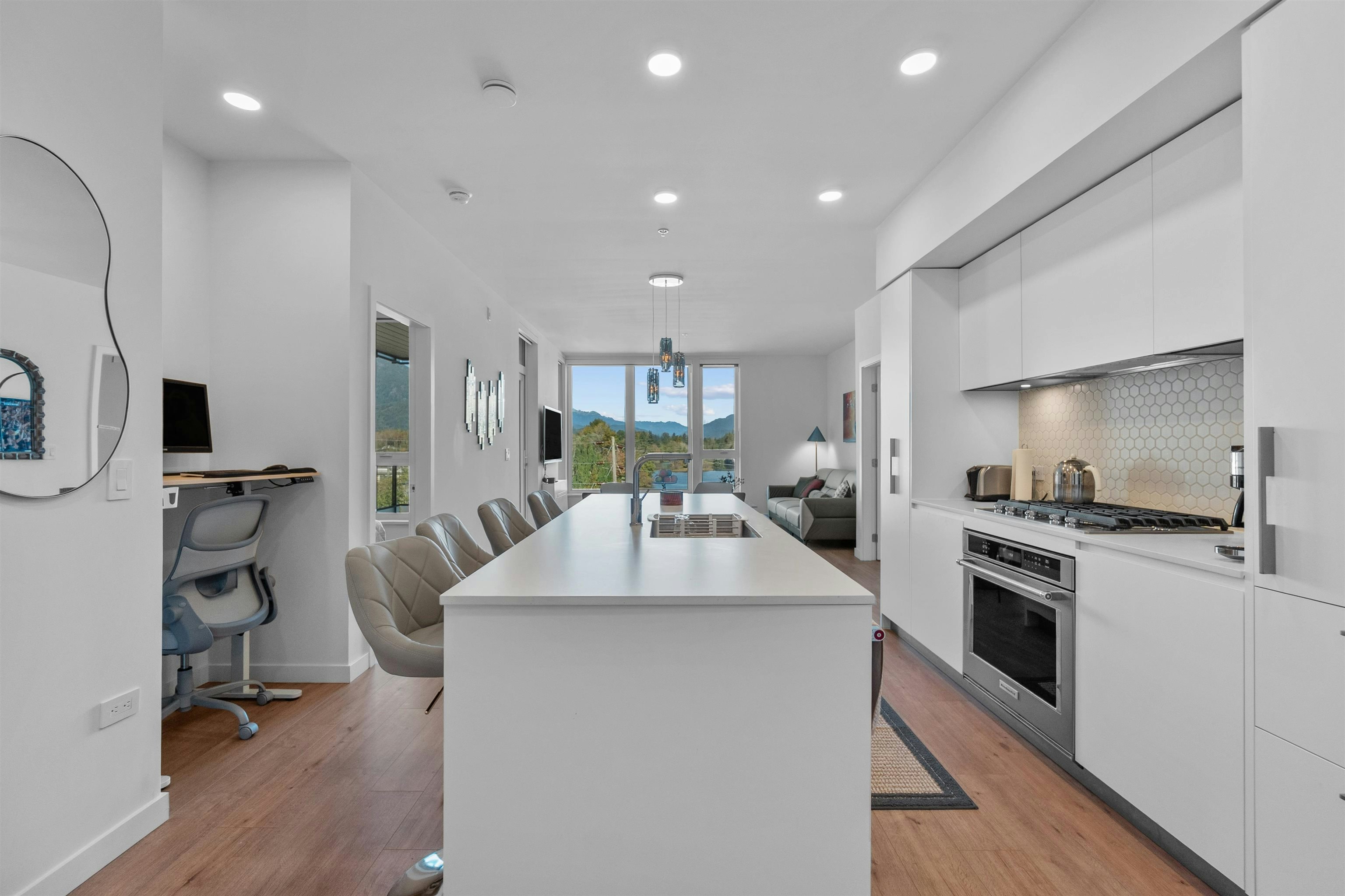 411-1500 Scott Crescent, Squamish, BC, V8B 1G5 - 2
