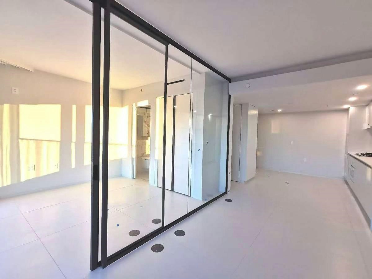 1033 Nelson Street, Vancouver, BC, V6E 0E5 - 9