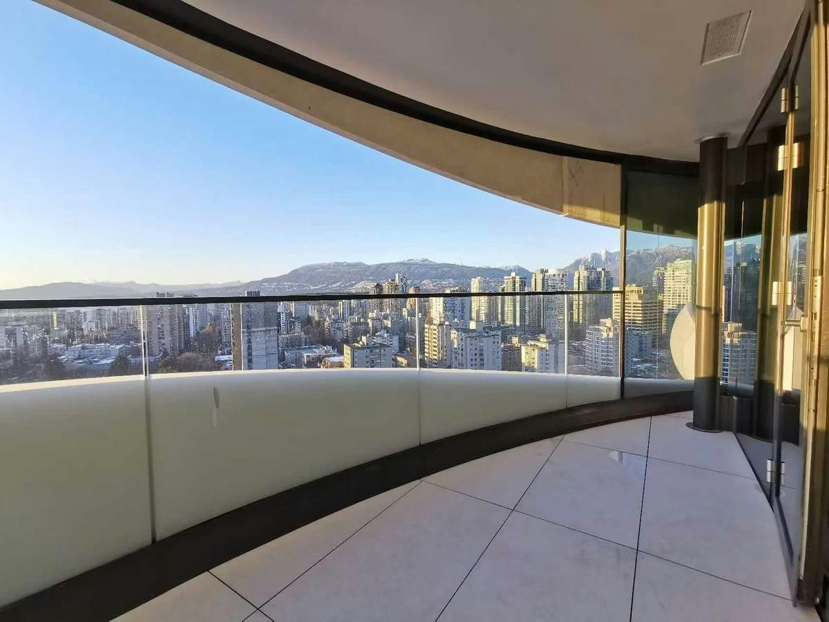 1033 Nelson Street, Vancouver, BC, V6E 0E5 - 11