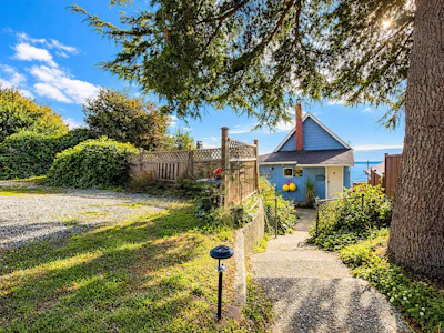 15249 Victoria Avenue - 3