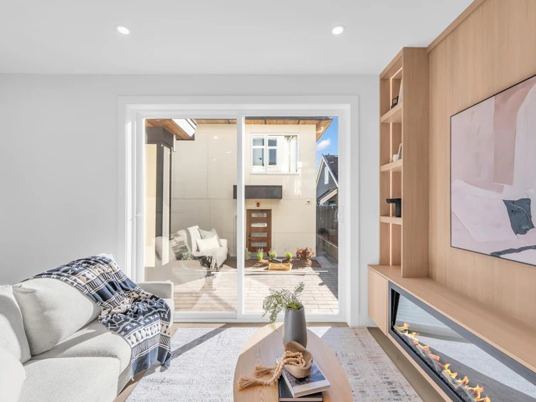 1-3034 E 5th Avenue, Vancouver, BC, V5M 1N8 - 6