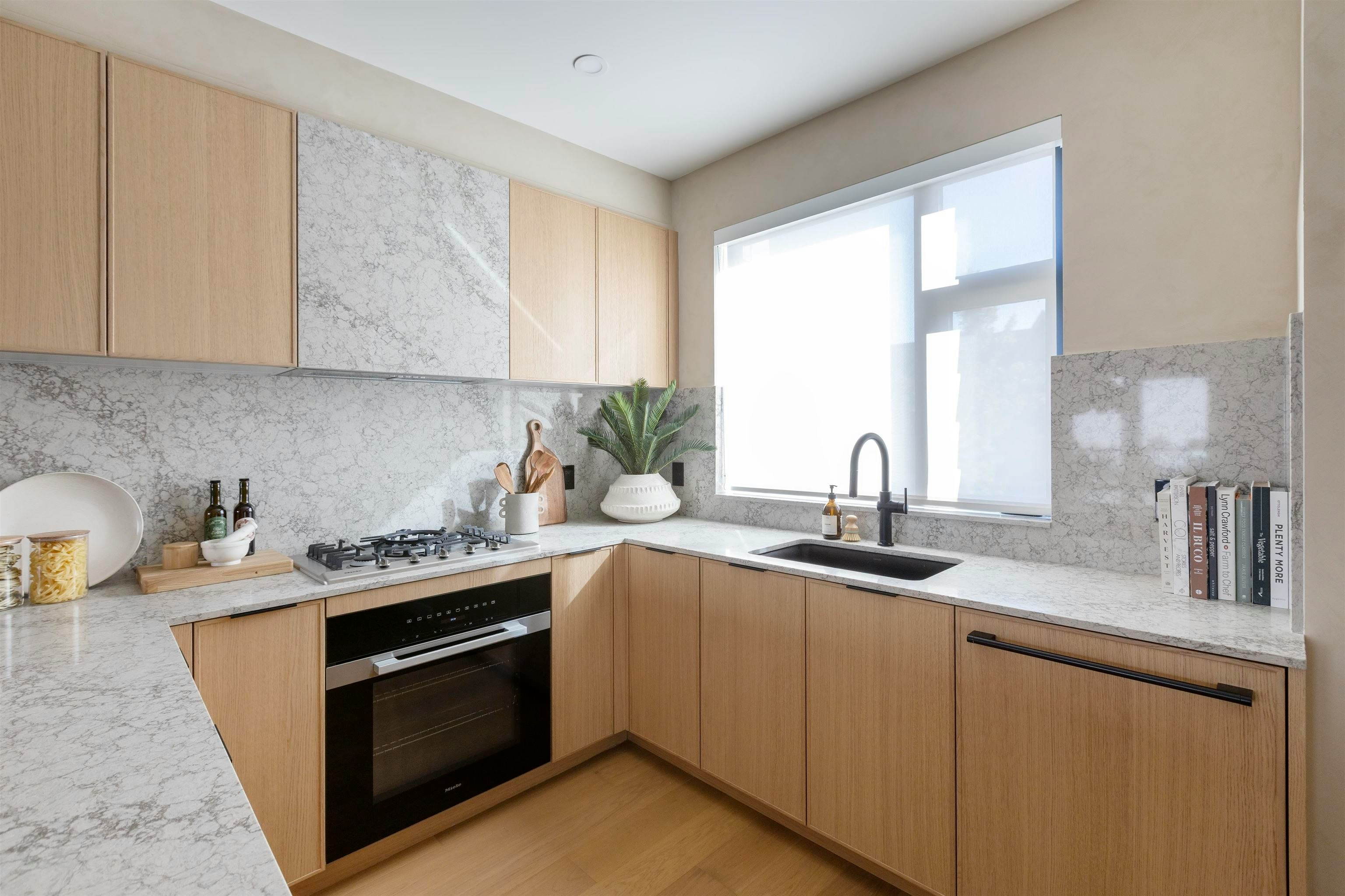 1002 W 37th Avenue - 3