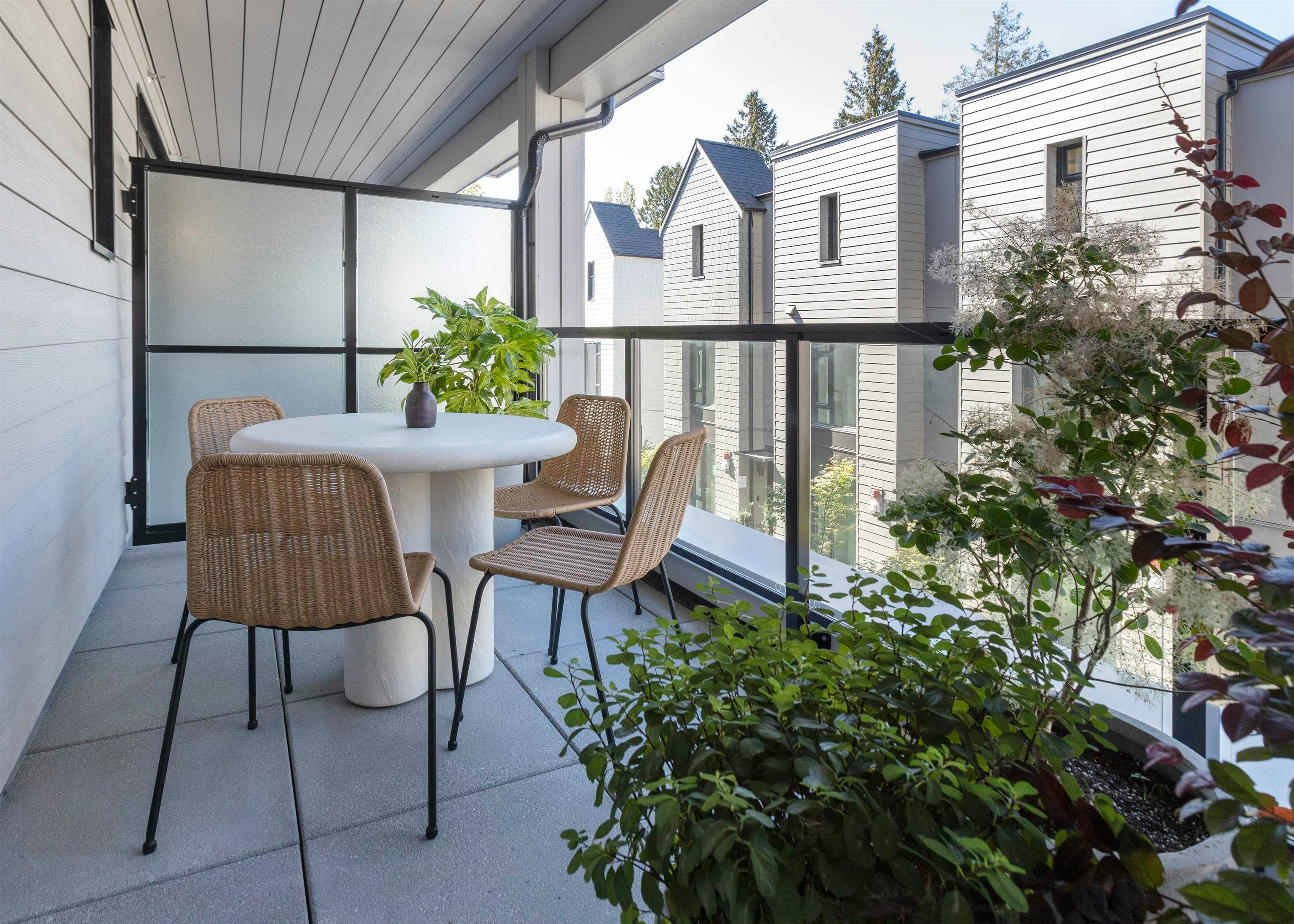 1002 W 37th Avenue, Vancouver, BC, V6M 2V5 - 10