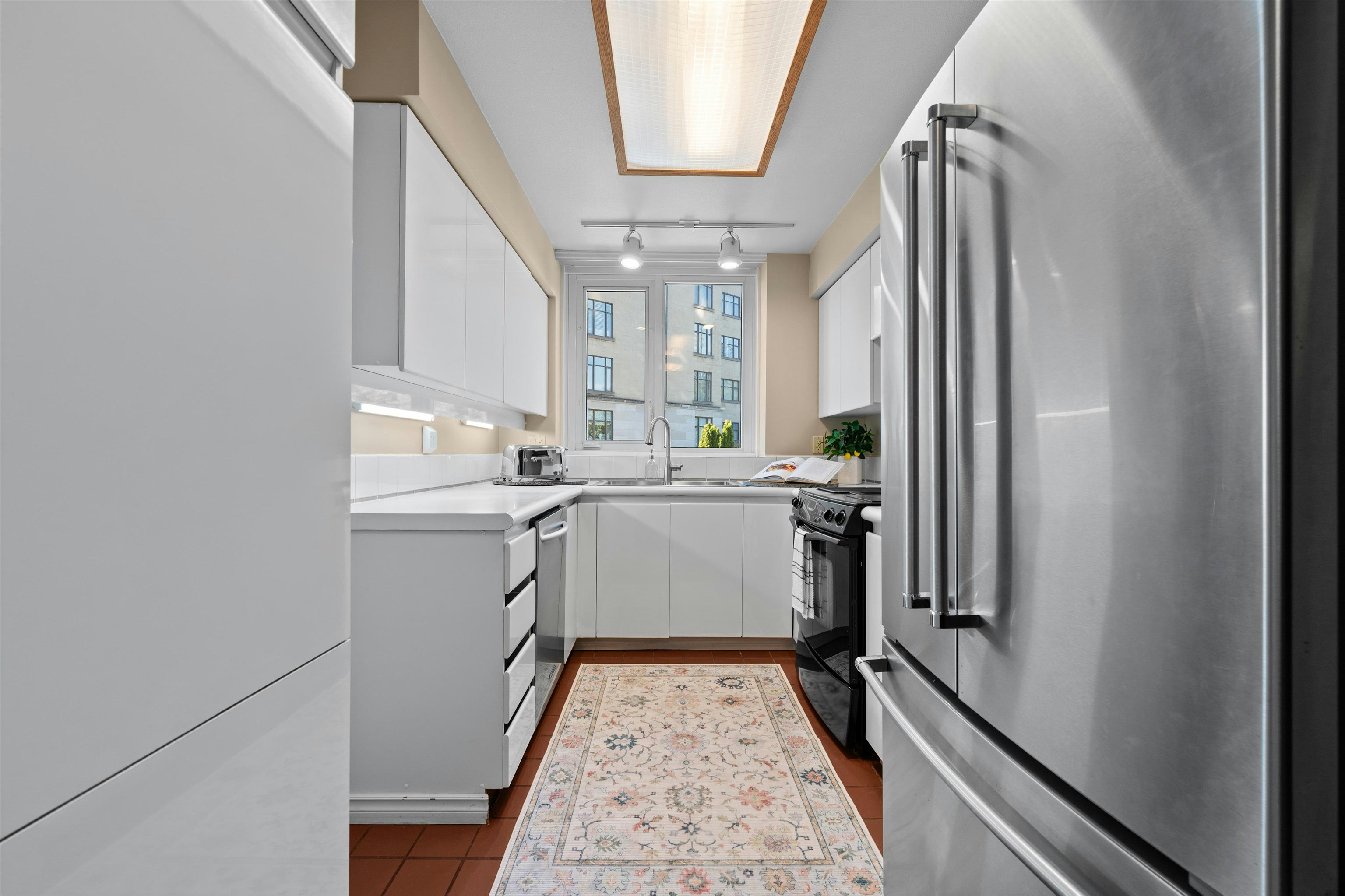 103-2280 Bellevue Avenue, West Vancouver, BC, V7V 1C6 - 18