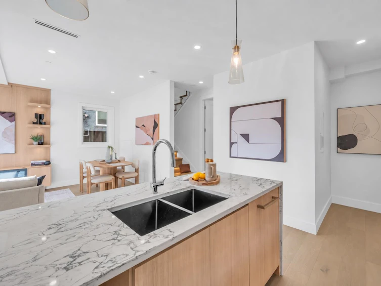 2-3034 E 5th Avenue, Vancouver, BC, V5M 1N8 - 8