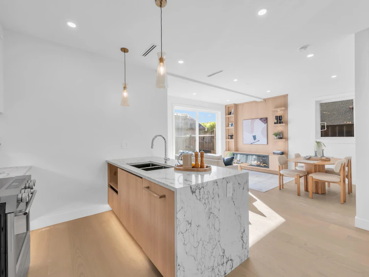 2-3034 E 5th Avenue, Vancouver, BC, V5M 1N8 - 9