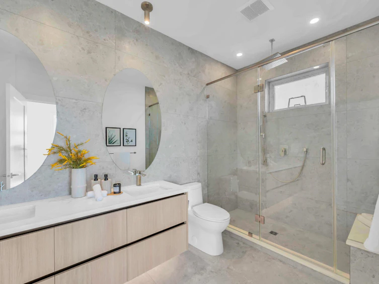 2-3034 E 5th Avenue, Vancouver, BC, V5M 1N8 - 27