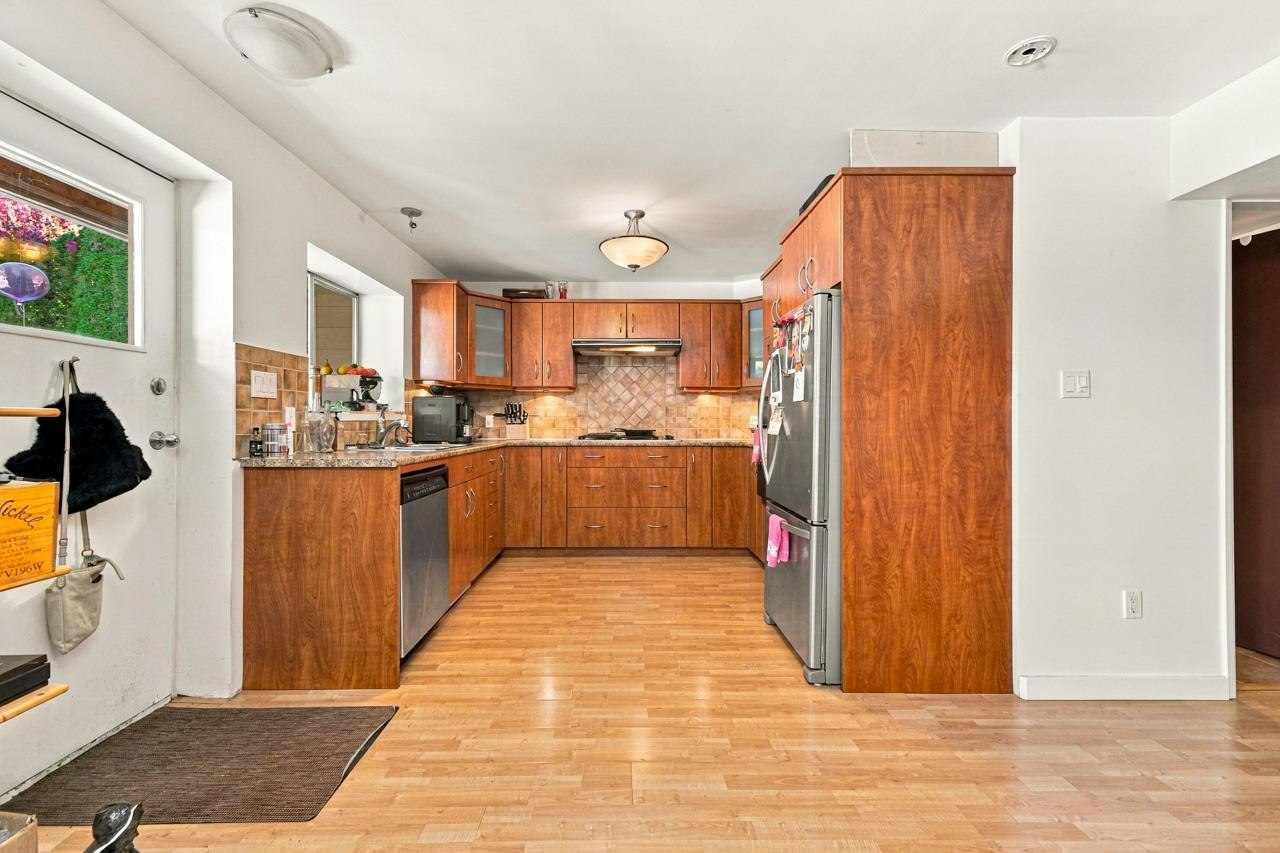 950 Tollcross Road, North Vancouver, BC, V7H 2G2 - 23