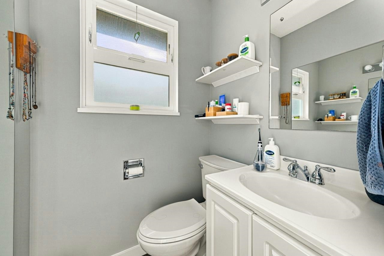 950 Tollcross Road, North Vancouver, BC, V7H 2G2 - 12
