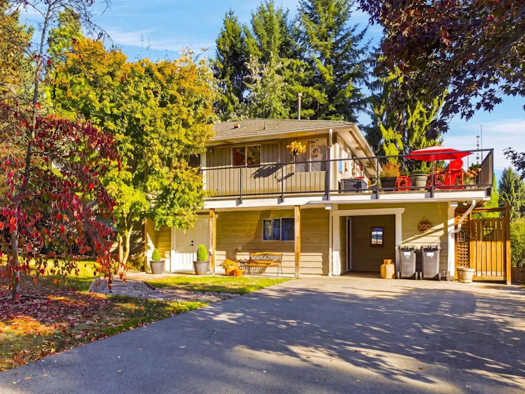 950 Tollcross Road, North Vancouver, BC, V7H 2G2