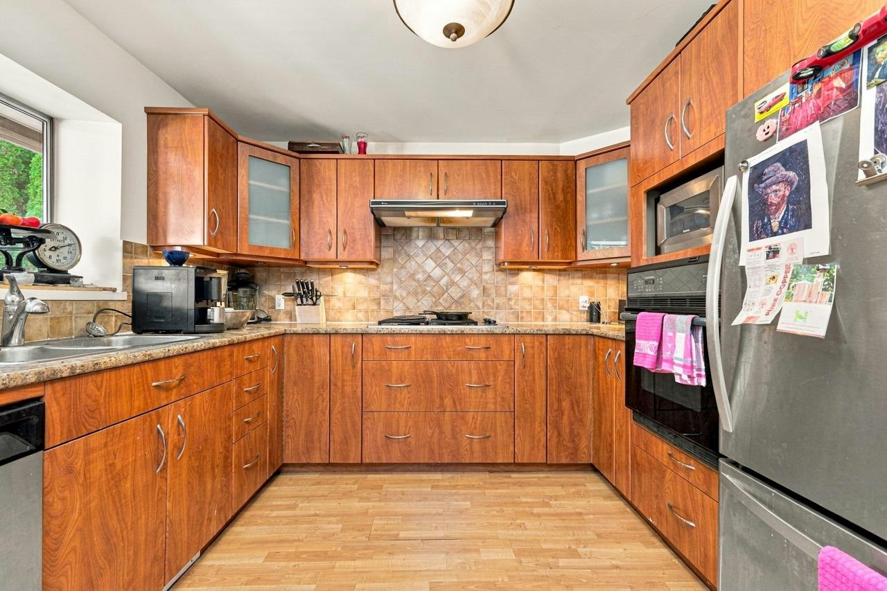 950 Tollcross Road, North Vancouver, BC, V7H 2G2 - 24
