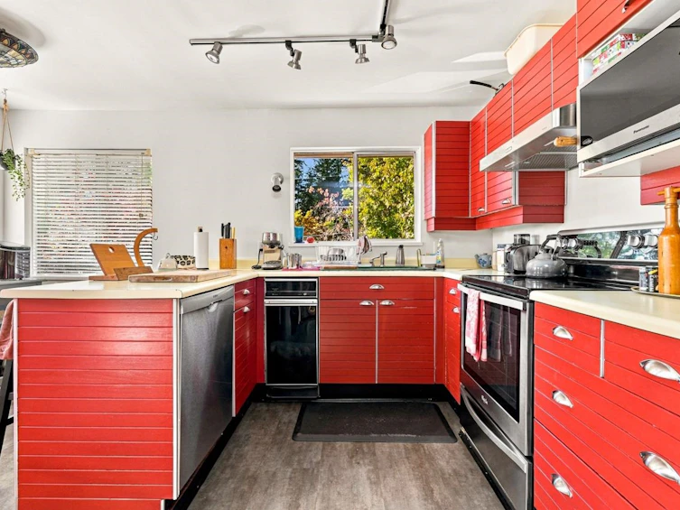 950 Tollcross Road, North Vancouver, BC, V7H 2G2 - 9