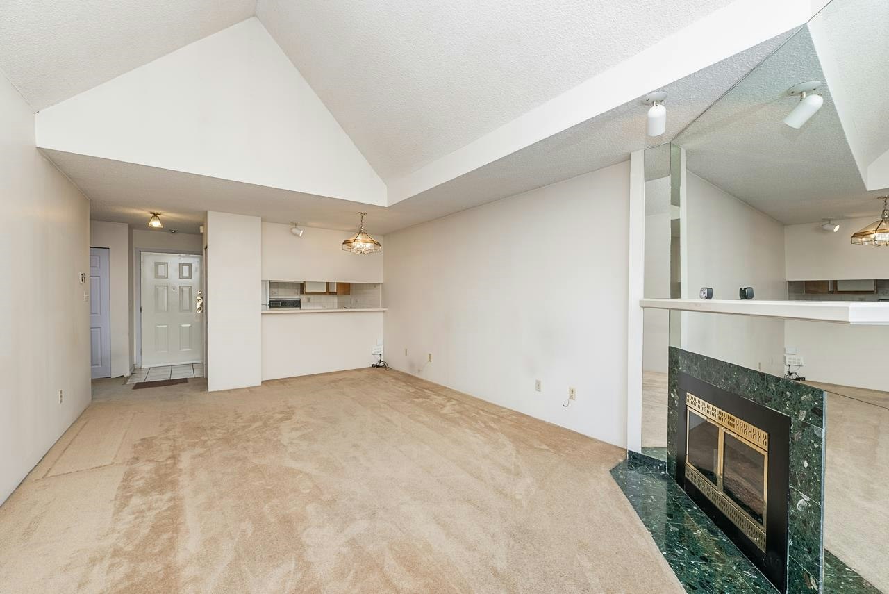 302-8700 Westminster Highway, Richmond, BC, V6X 1A8 - 8