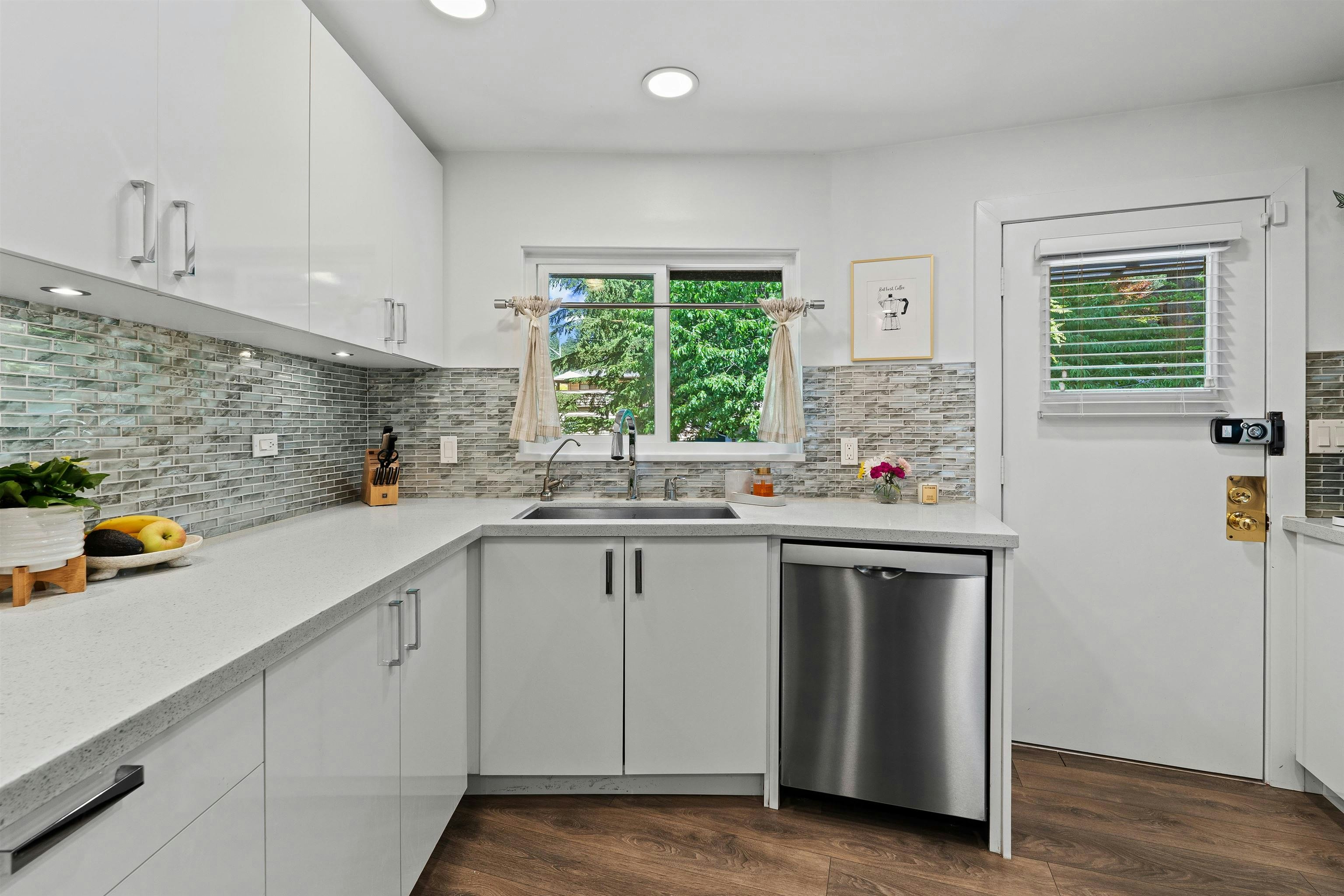 603 Rialto Court, Coquitlam, BC, V3J 6K7 - 14