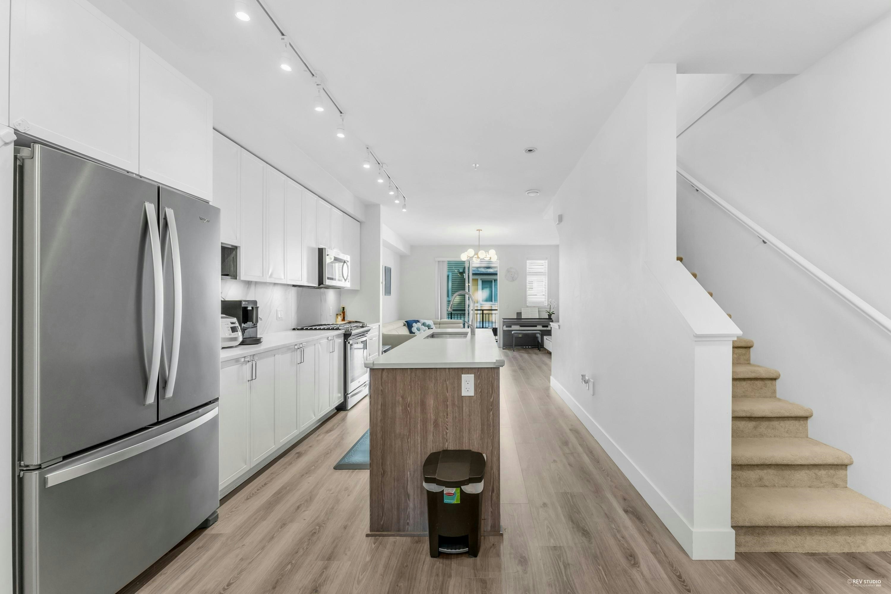134-9718 161a Street - 5