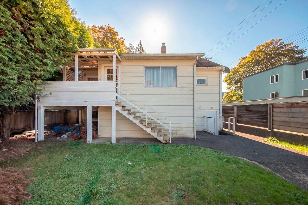 481 W 21st Avenue, Vancouver, BC, V5Y 2E6 - 7
