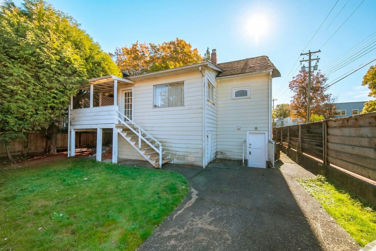 481 W 21st Avenue, Vancouver, BC, V5Y 2E6 - 6