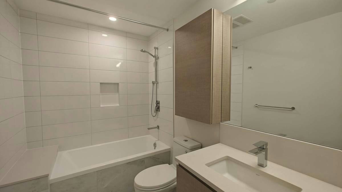 2186 Gilmore Avenue, Burnaby, BC, V5C 6A7 - 11