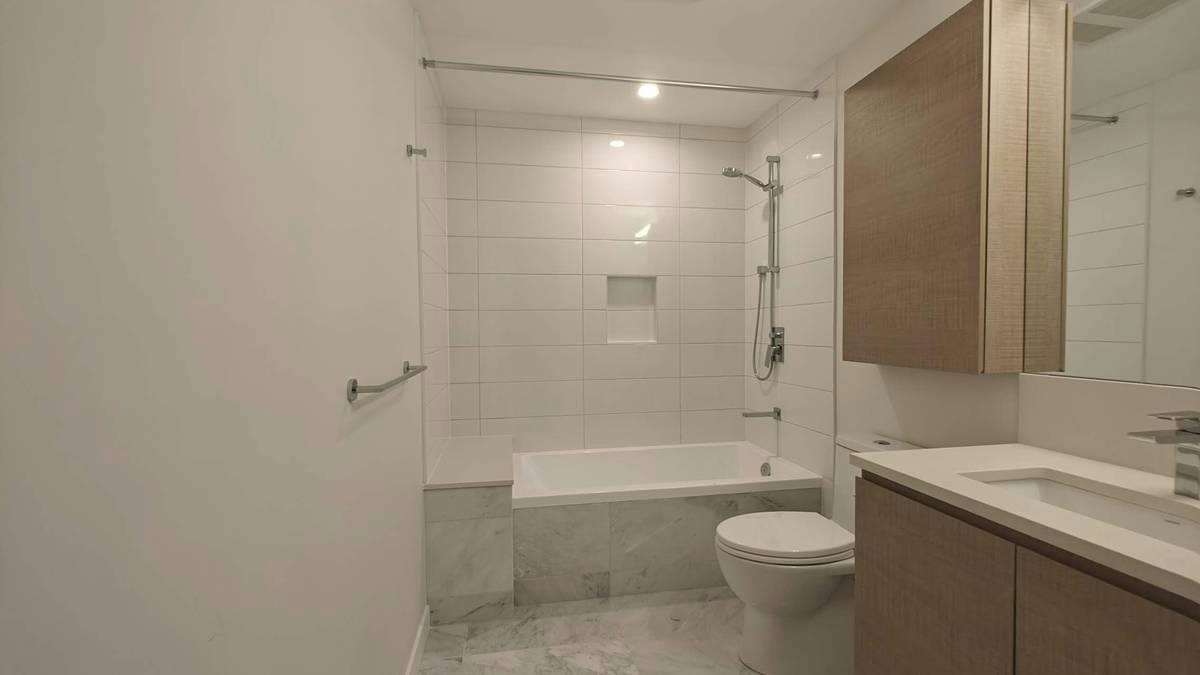 2186 Gilmore Avenue, Burnaby, BC, V5C 6A7 - 13