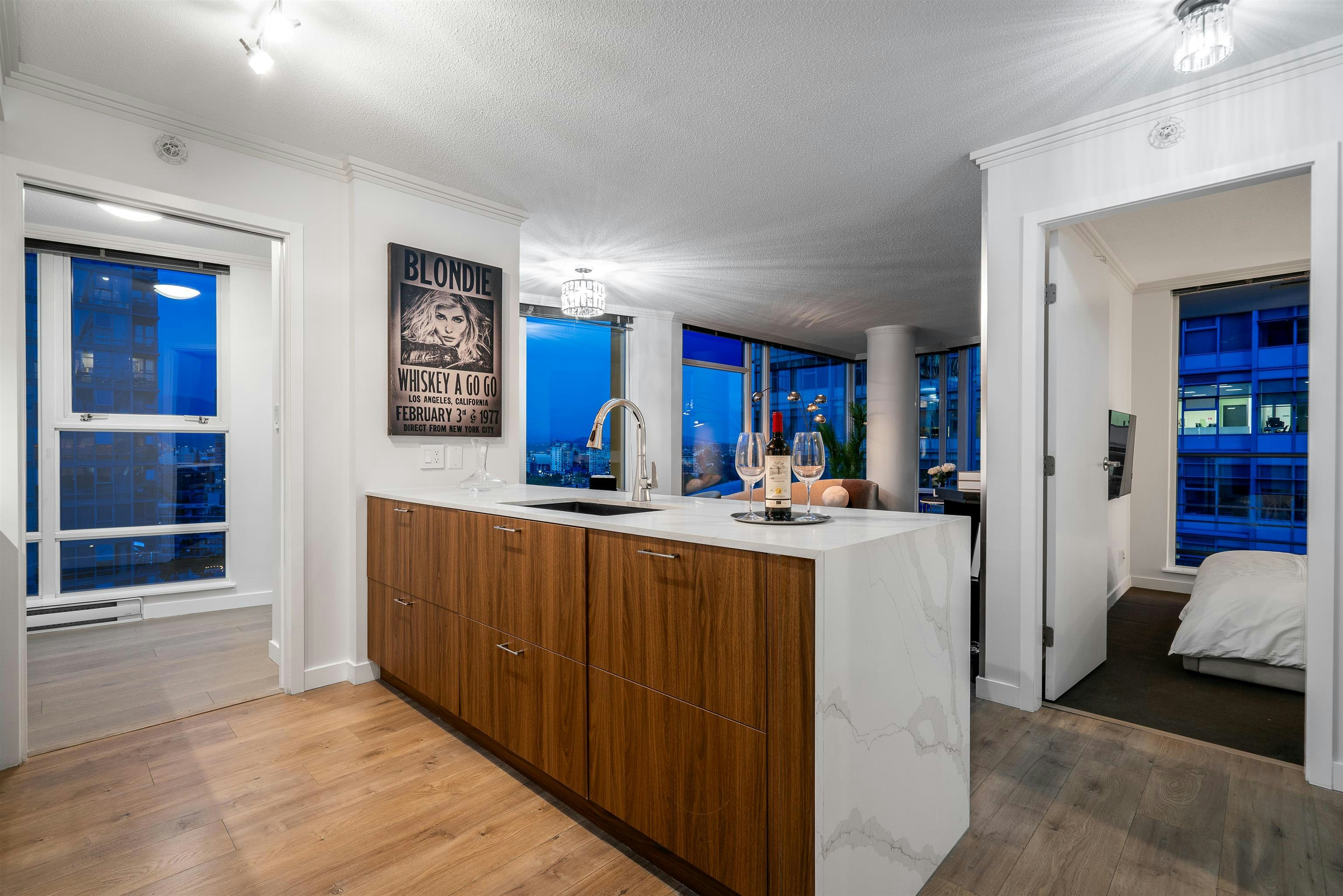 1208-111 W Georgia Street, Vancouver, BC, V6B 1T8 - 14