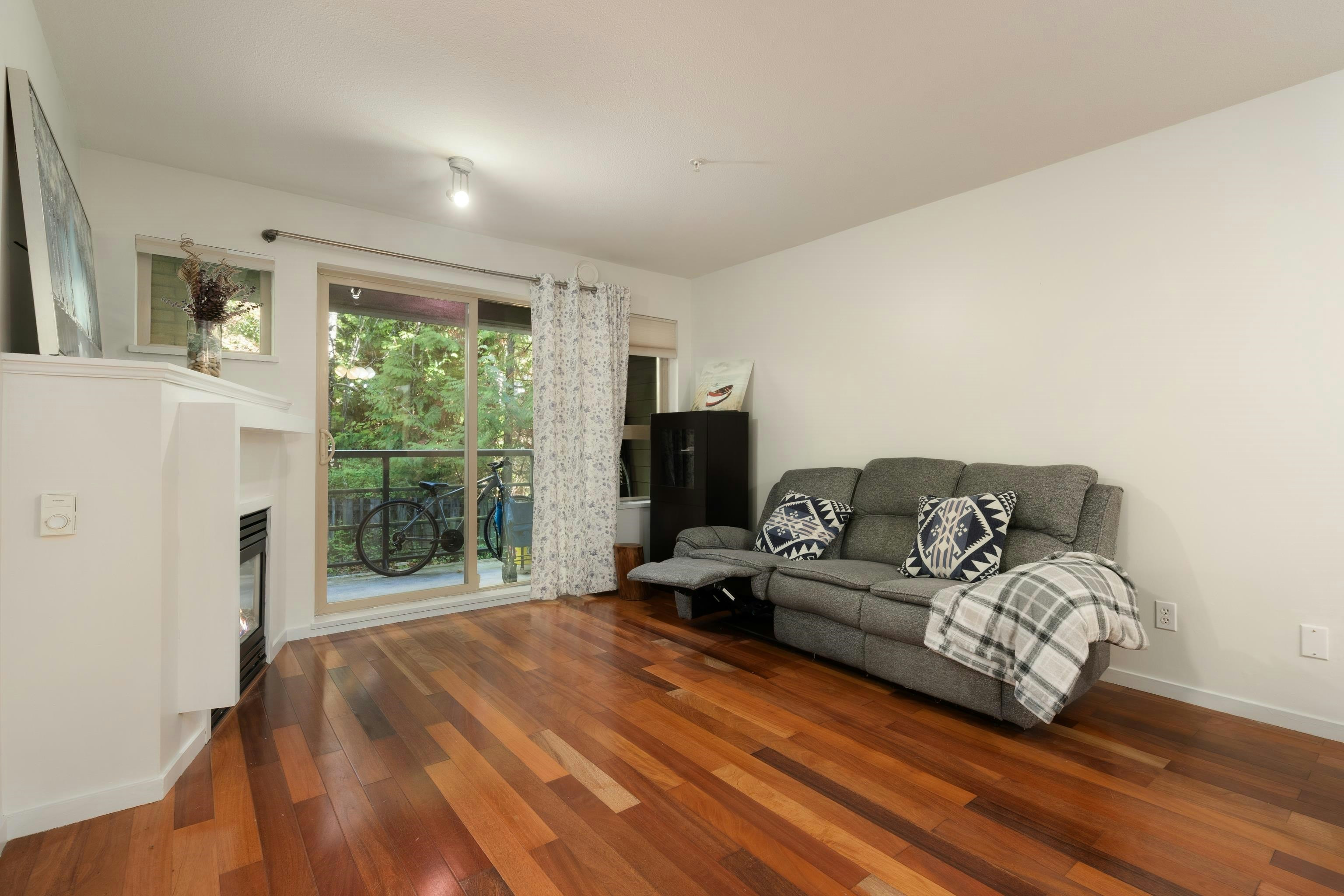 414-9319 University Crescent, Burnaby, BC, V5A 4Y5 - 6
