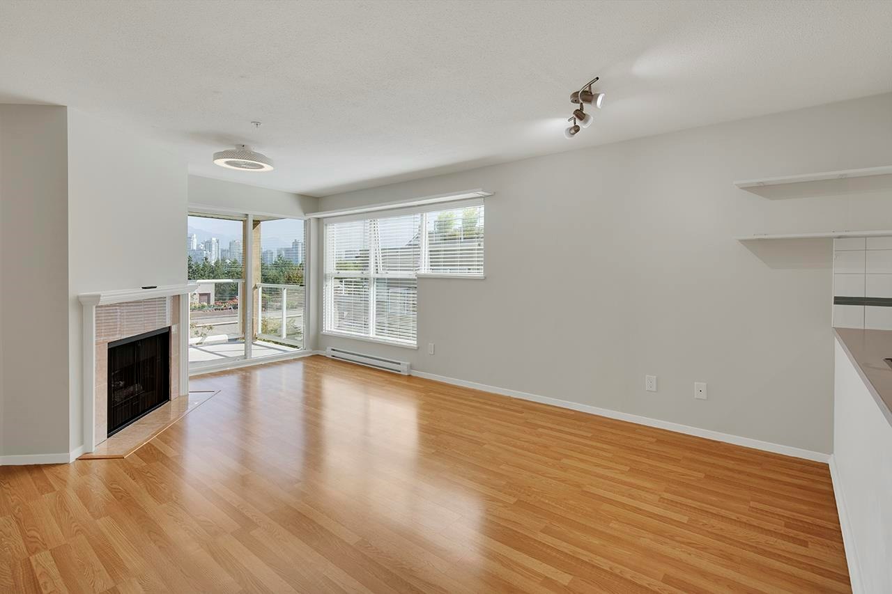 204-943 W 8th Avenue, Vancouver, BC, V5Z 1E4 - 6