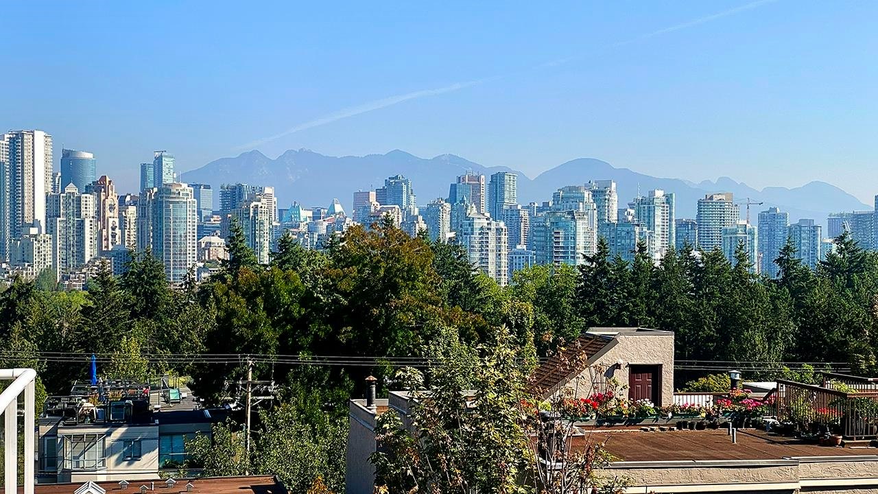 204-943 W 8th Avenue, Vancouver, BC, V5Z 1E4 - 2