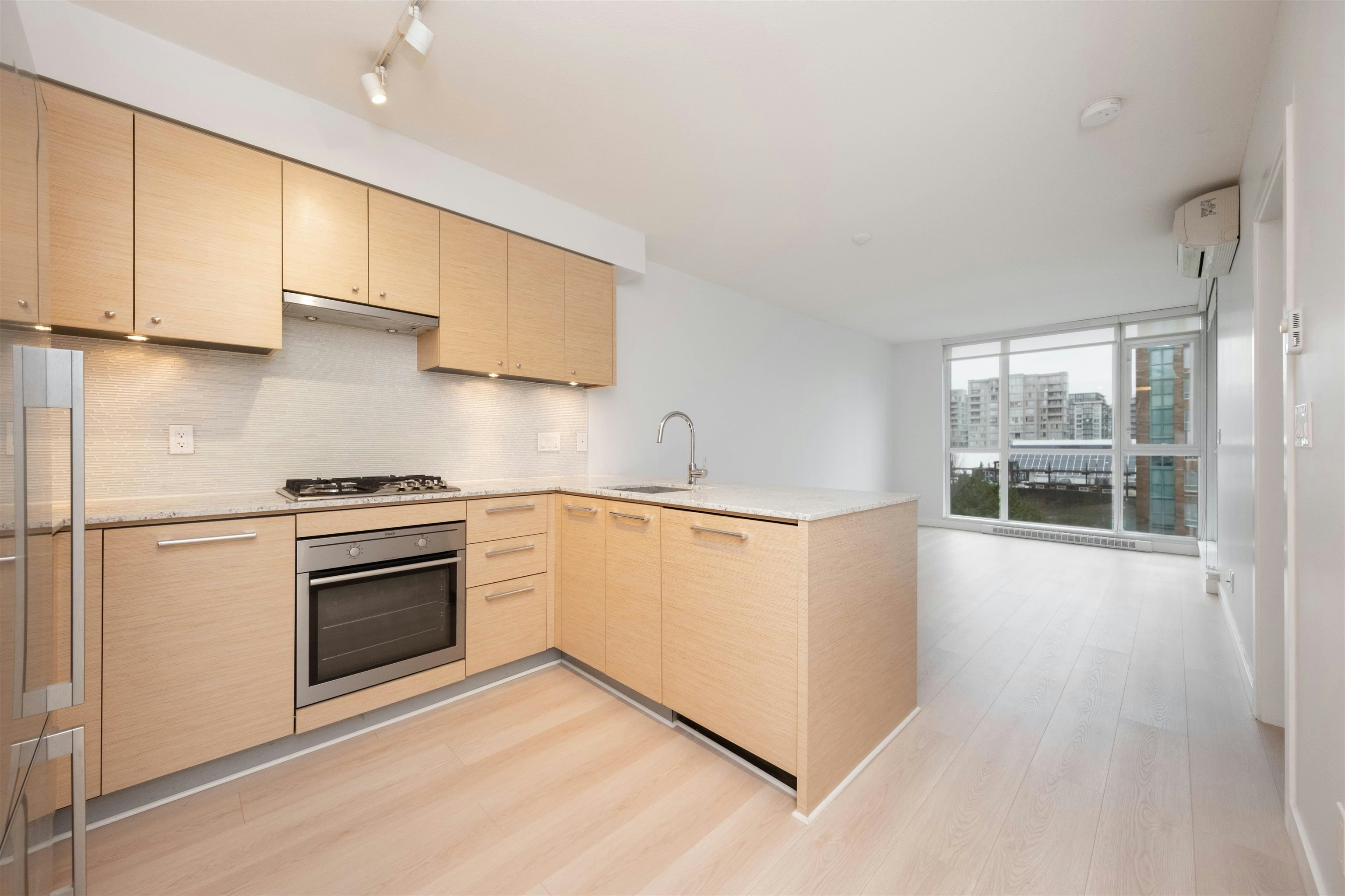 803-6180 Cooney Road - 2