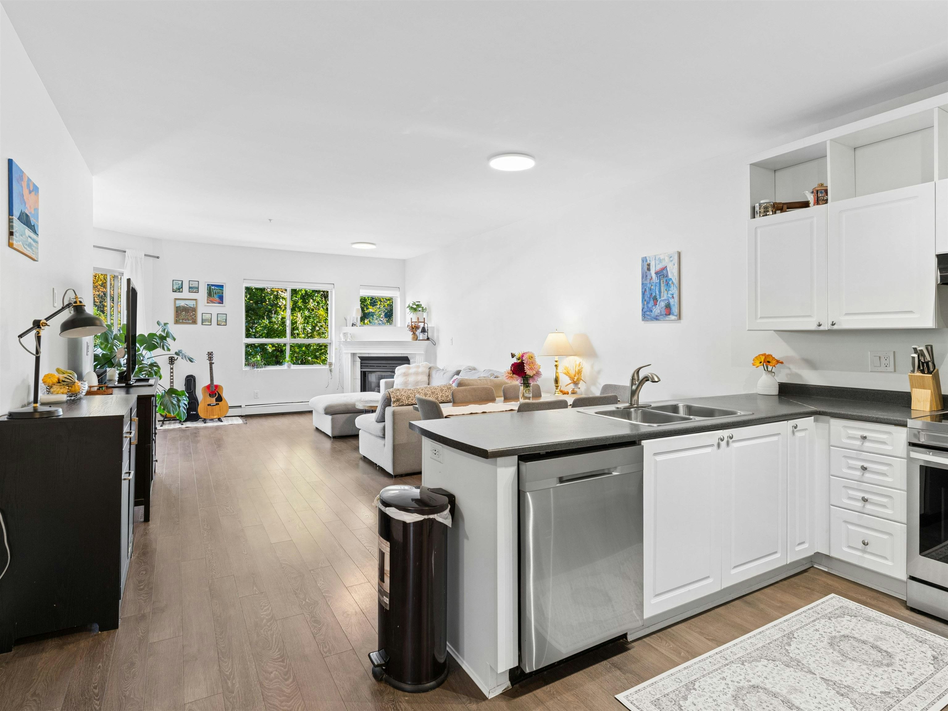 206-2109 Rowland Street, Port Coquitlam, BC, V3C 6J4