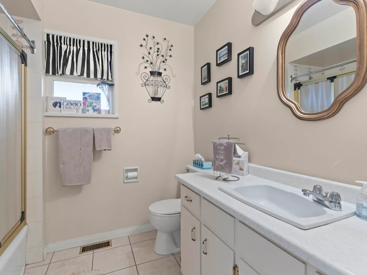 4041 W 39th Avenue, Vancouver, BC, V6N 3B1 - 21