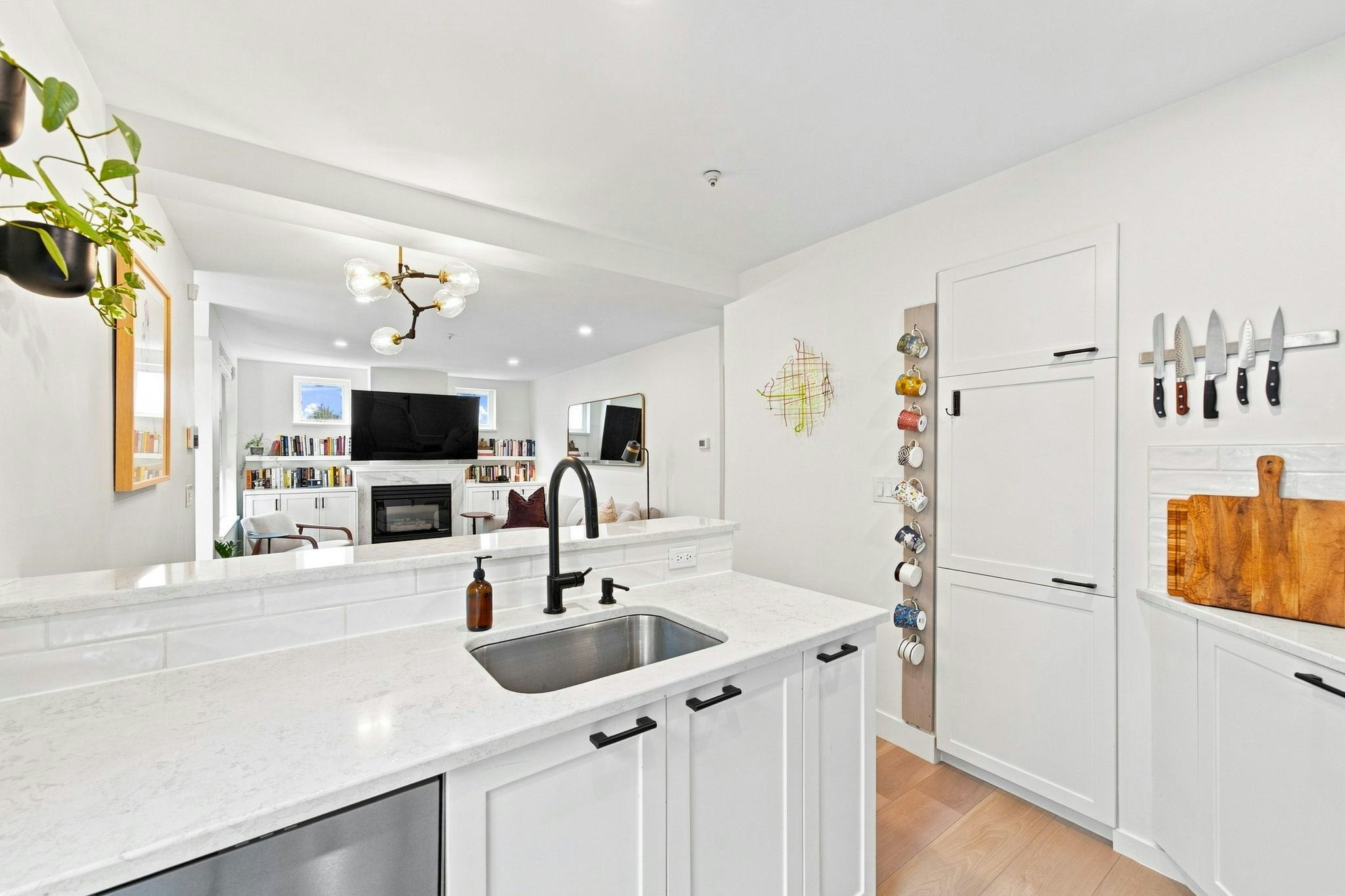 101-657 W 7th Avenue, Vancouver, BC, V5Z 1B6 - 9