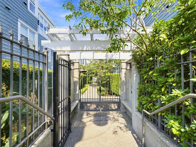 101-657 W 7th Avenue, Vancouver, BC, V5Z 1B6 - 24